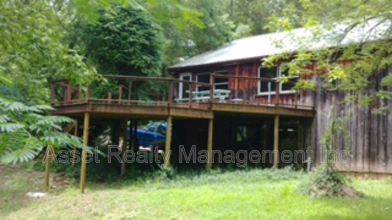Knoxville House: 818 Deaderick Road