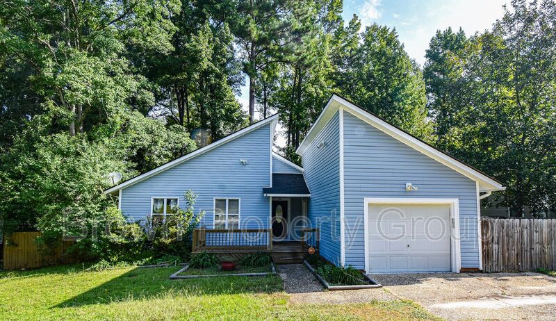 Fayetteville House: 5920 Dalton Rd