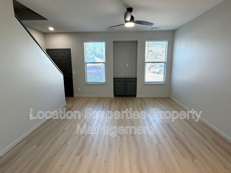 2201 Westdale Road - A3, Lawrence, Kansas rental photo 8 of 31