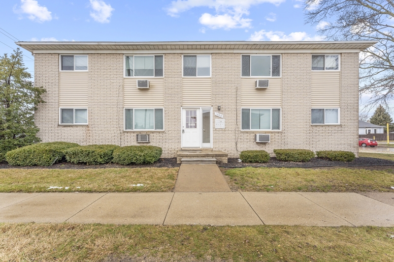 Wyandotte Condo: 1006 6th St. - 4