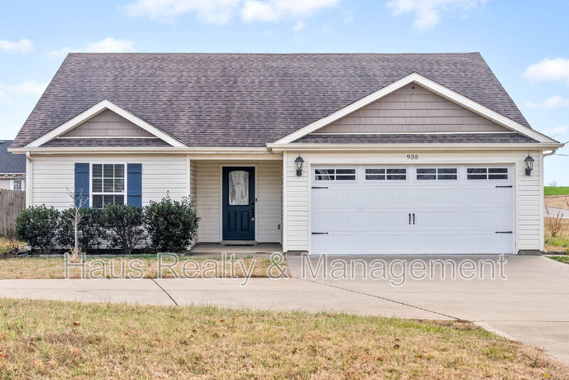 Oak Grove House: 935 Hugh Hunter Rd