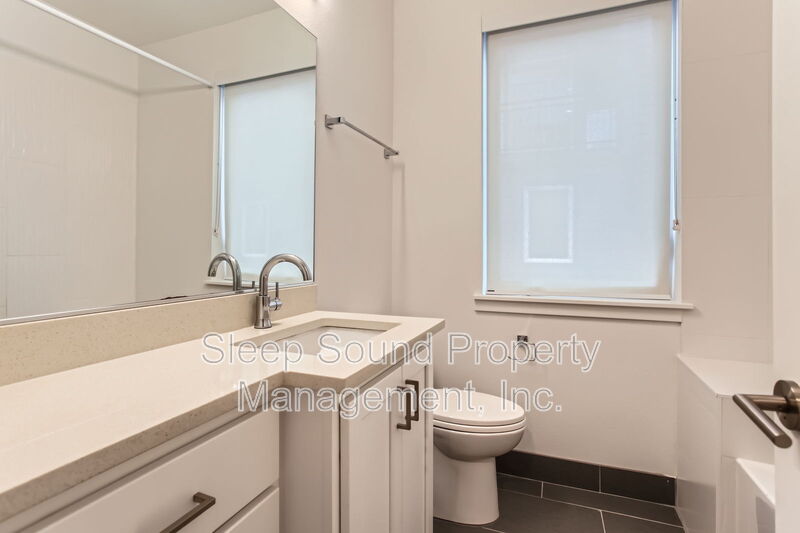 Portland Townhome: 1012 N Ainsworth St