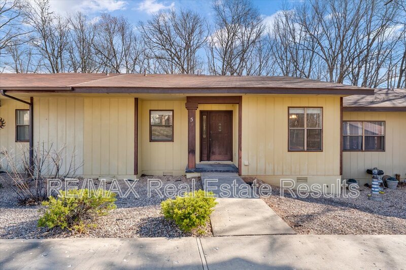 Bella Vista House: 5 Yates Ln