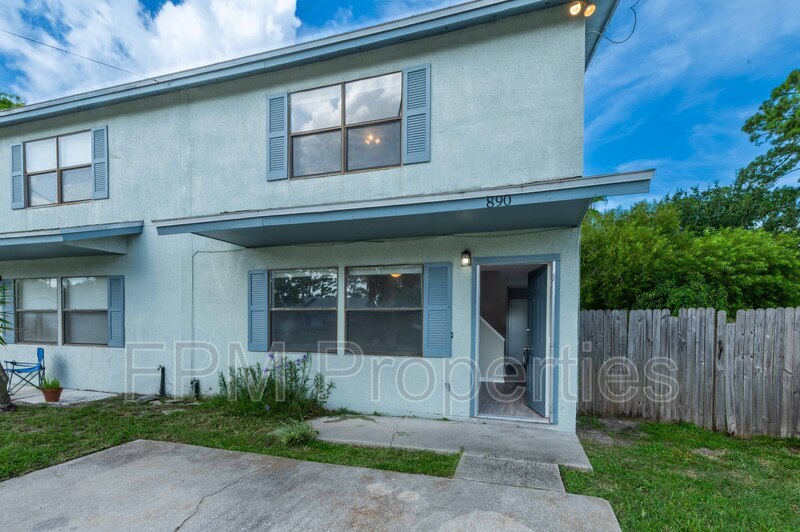 Atlantic Beach Condo: 890 Hibiscus St