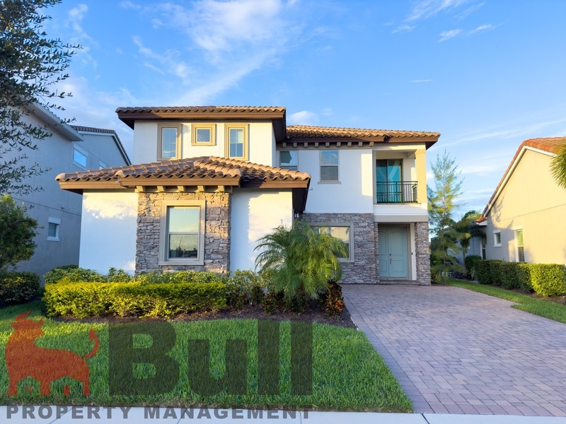 Orlando House: 13079 Stanthorne Ave