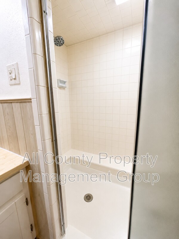 Main Rental Photo 16