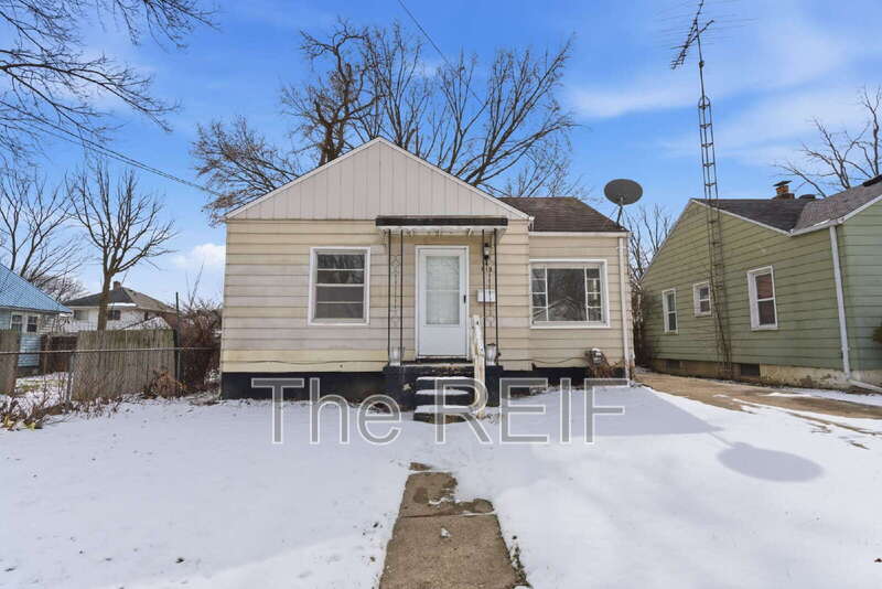 Flint House: 813 Alvord Ave