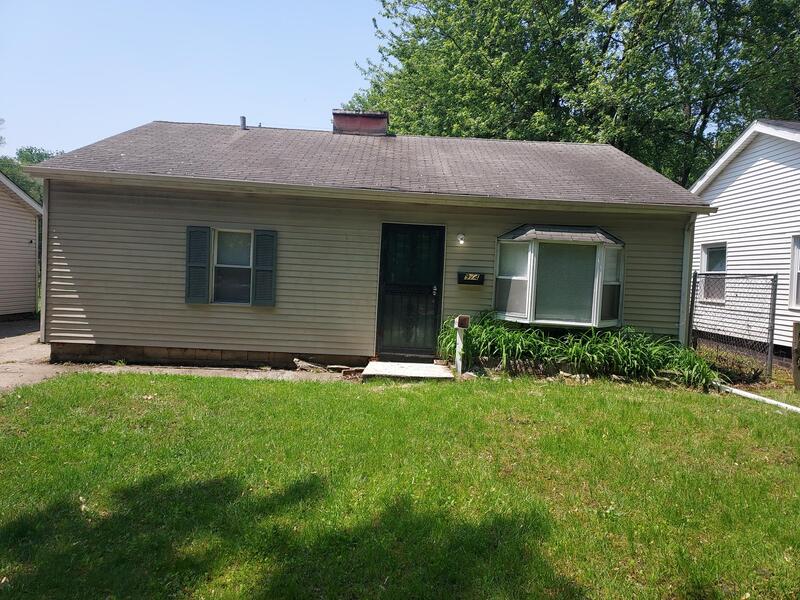 Gary House: 974 Hovey Street