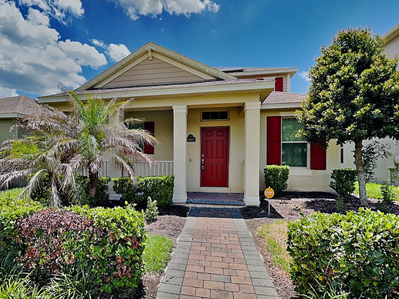 Winter Garden House: 10697 Atwater Bay Dr