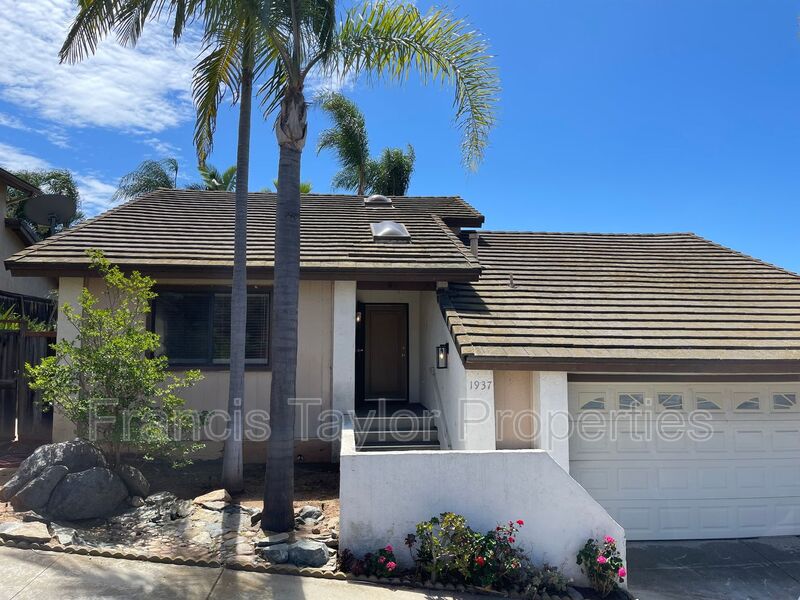 Escondido House: 1937 Maverick Glen