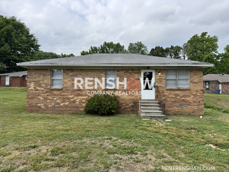 Munford House: 263 Navy Dr