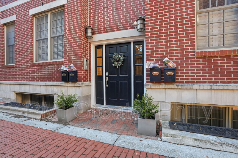 Philadelphia Condo: 243 Montrose Street