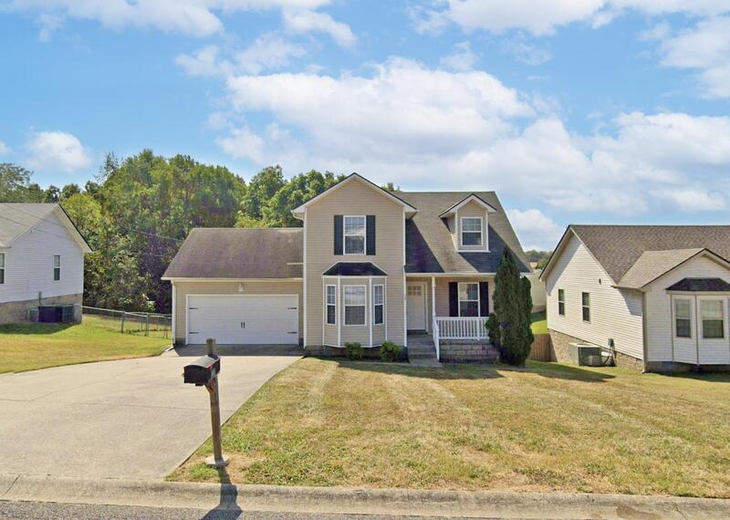 Oak Grove House: 733 Shetland Dr