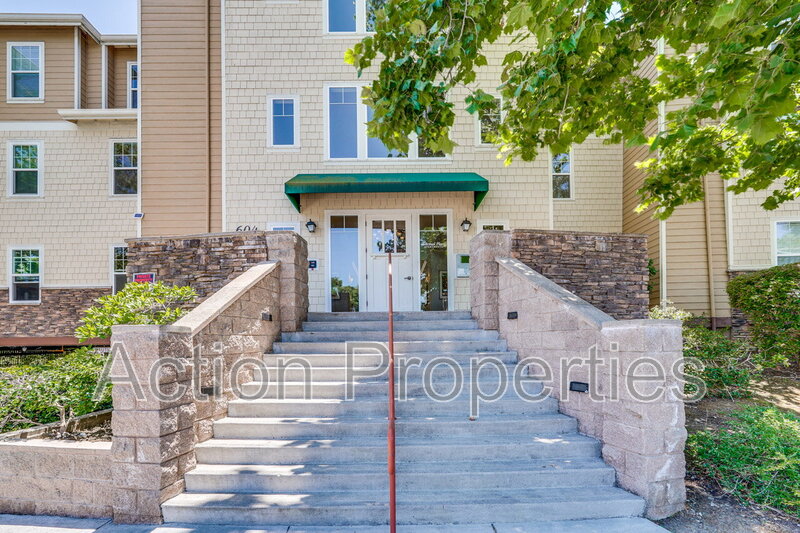Sunnyvale Condo: 604 S Fair Oaks Ave.