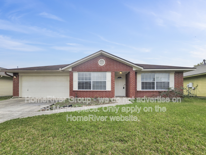 Houston House: 10827 Bradford Way Dr