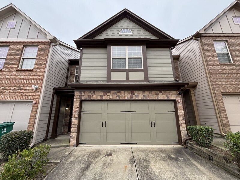 Smyrna Townhome: 2218 Knoxhill View