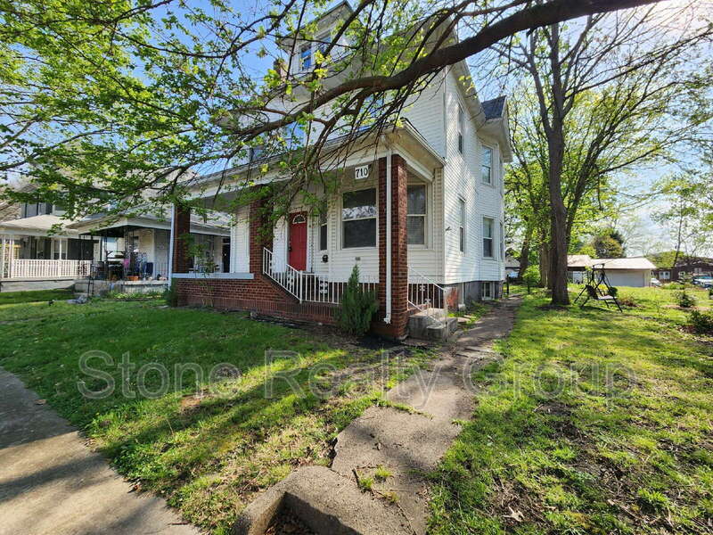 Terre Haute House: 710 S 8th St