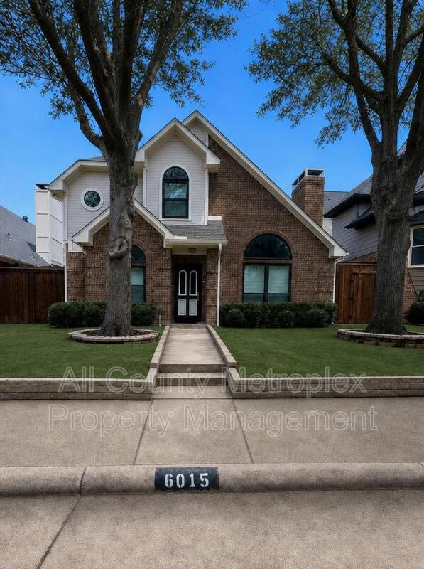 Dallas House: 6015 Willow Wood Ln
