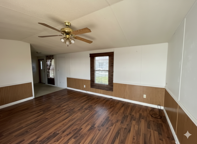 Mary Esther House: 2496 West Highway 98, 25