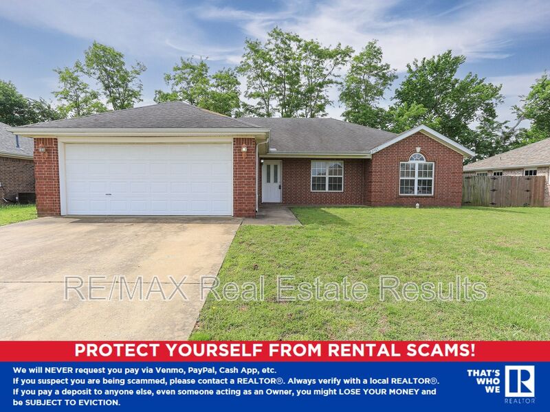Bentonville House: 2505 SW 20th St