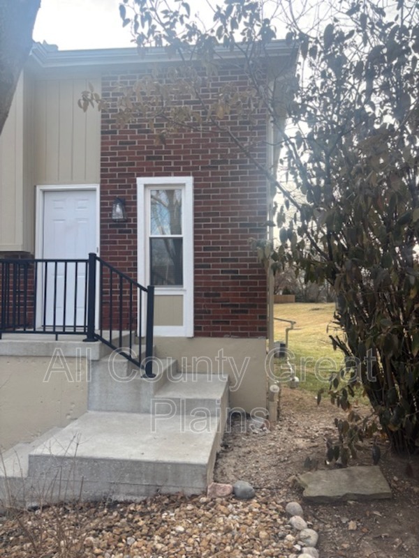 Kansas City Townhome: 5319 NW 87th Street