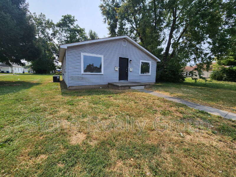 Terre Haute Condo: 2117 Cleveland Ave