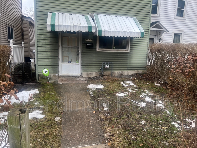 Pittsburgh House: 2917 Shadeland Avenue