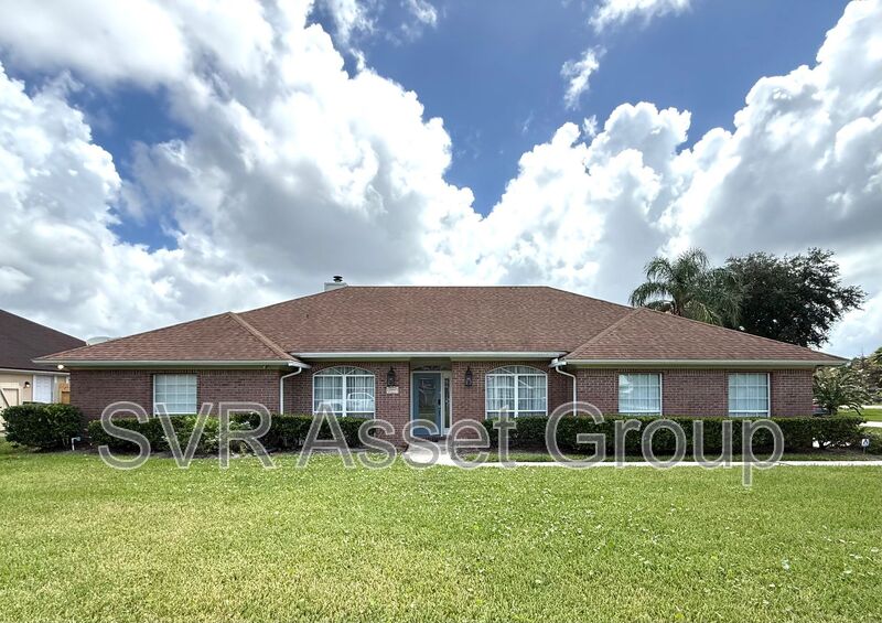 jacksonville House: 8997 Adams Walk Drive