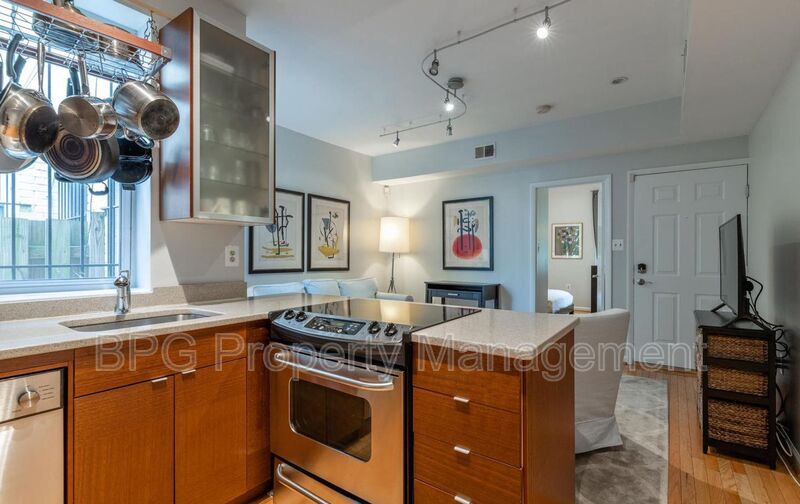 Washington Condo: 1512 10th St NW