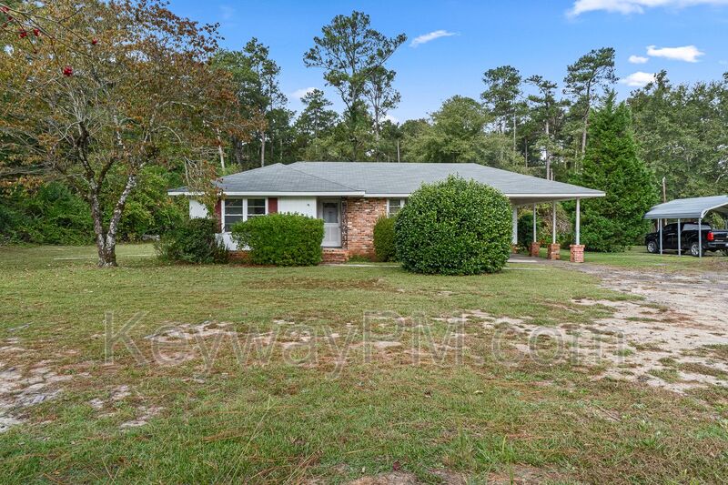 Aiken House: 1457 Columbia Highway North