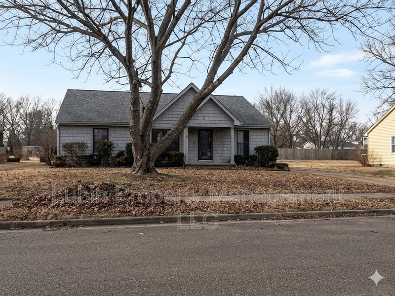 Memphis House: 4957 Tiergarten St