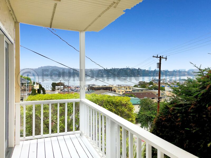 Sausalito House: 428 Napa Street