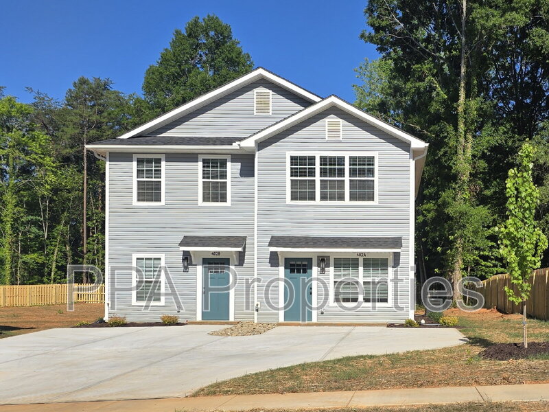 Mebane Condo: 404 Giles St