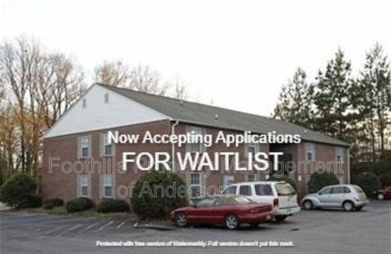 Request a Viewing for 101163 Reaves Place Apartments Tenant Turner