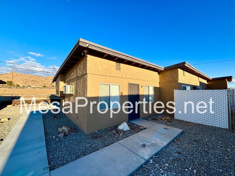 Apple Valley House: 26650 Josma Rd.