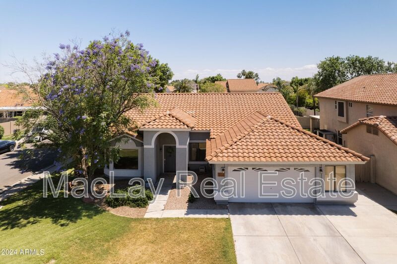 Gilbert House: 1233 E Sea Gull Dr.