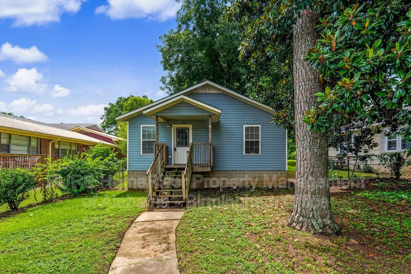Birmingham House: 621 Bell Ave