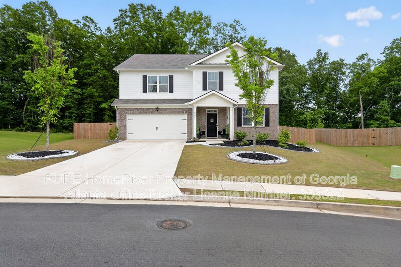 Lithia Springs House: 4842 Layton Dr