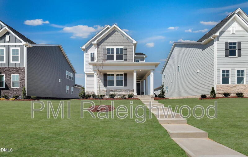 Knightdale House: 404 Rolling Pasture Way