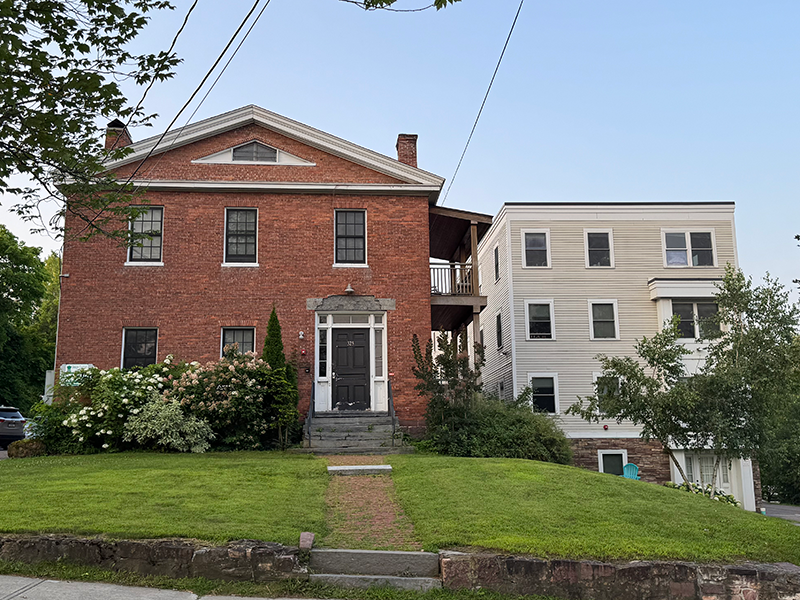 Burlington Condo: 323-325 College Street, Unit 12