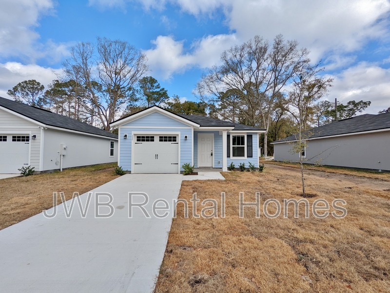 Jacksonville House: 3337 Duane Ave