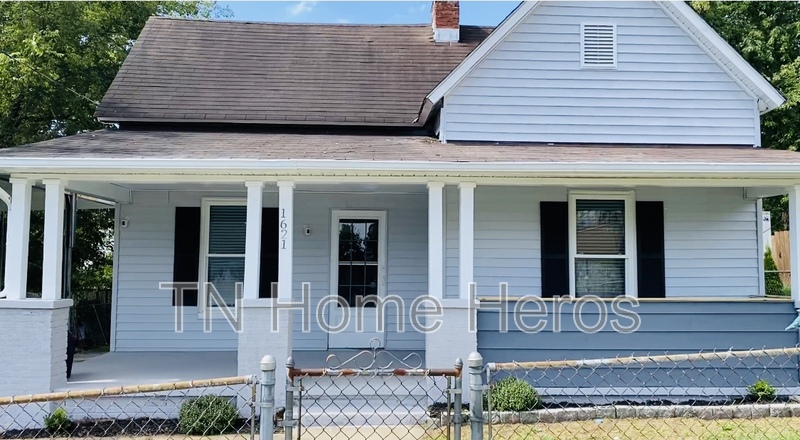 Knoxville House: 1621 Mingle Avenue