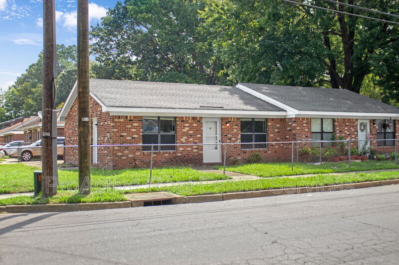 1401 Lois Lane Apt#A 