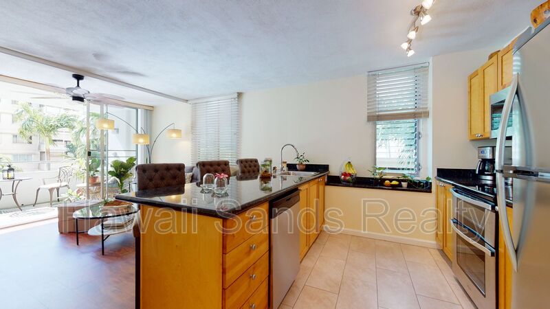 Honolulu Condo: 430 Kaiolu St