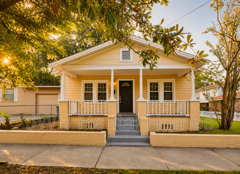 Jacksonville House: 1265 31st St W