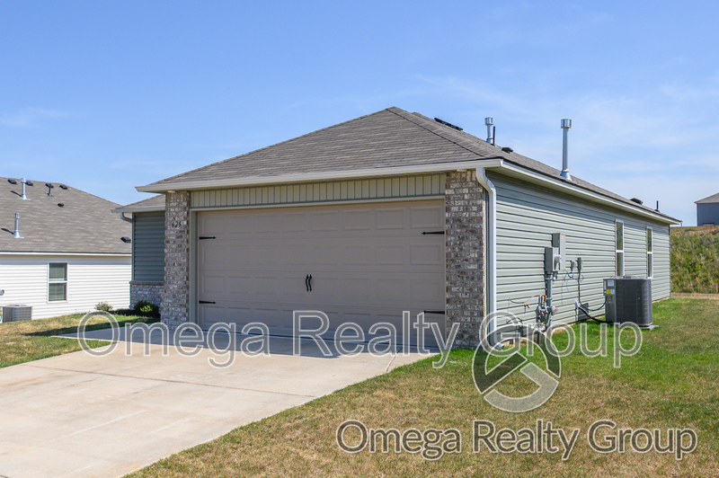 Calera House: 625 Kylnes Dr
