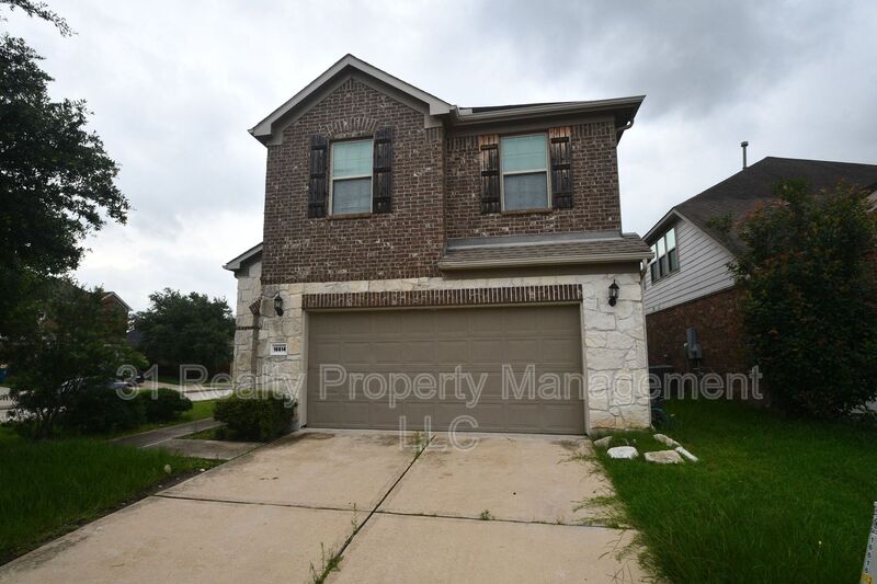 Houston House: 16614 Spirit Lake Court