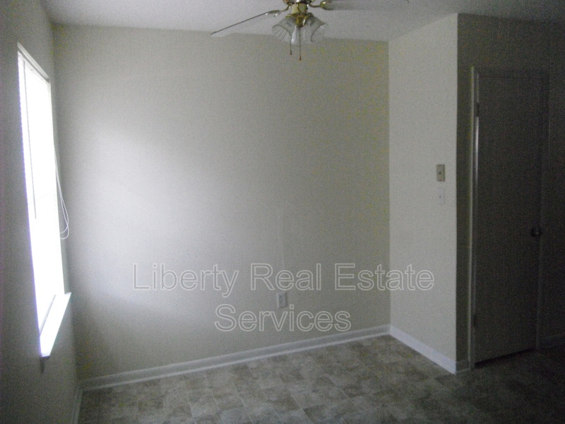 Request a Viewing for 134 Pointe South Dr, Apt D Tenant Turner