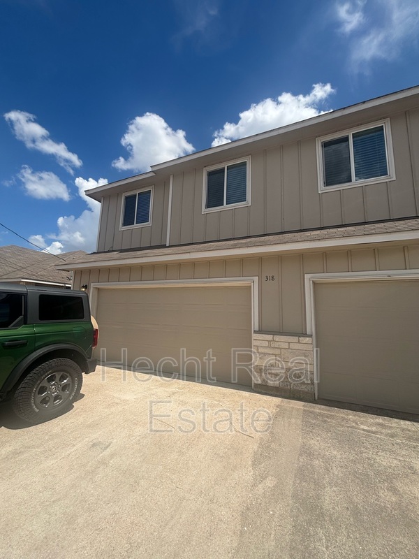 Liberty Hill Condo: 318 Main Street - B