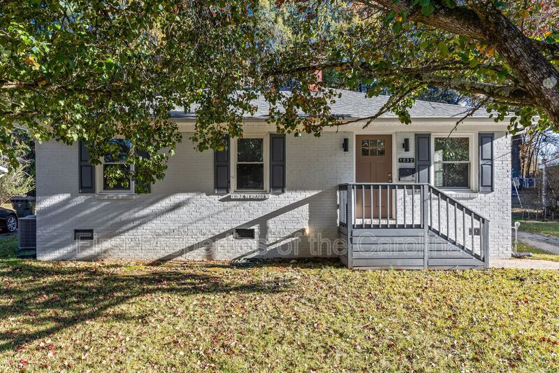 Rock Hill House: 1032 Barrow Ct.